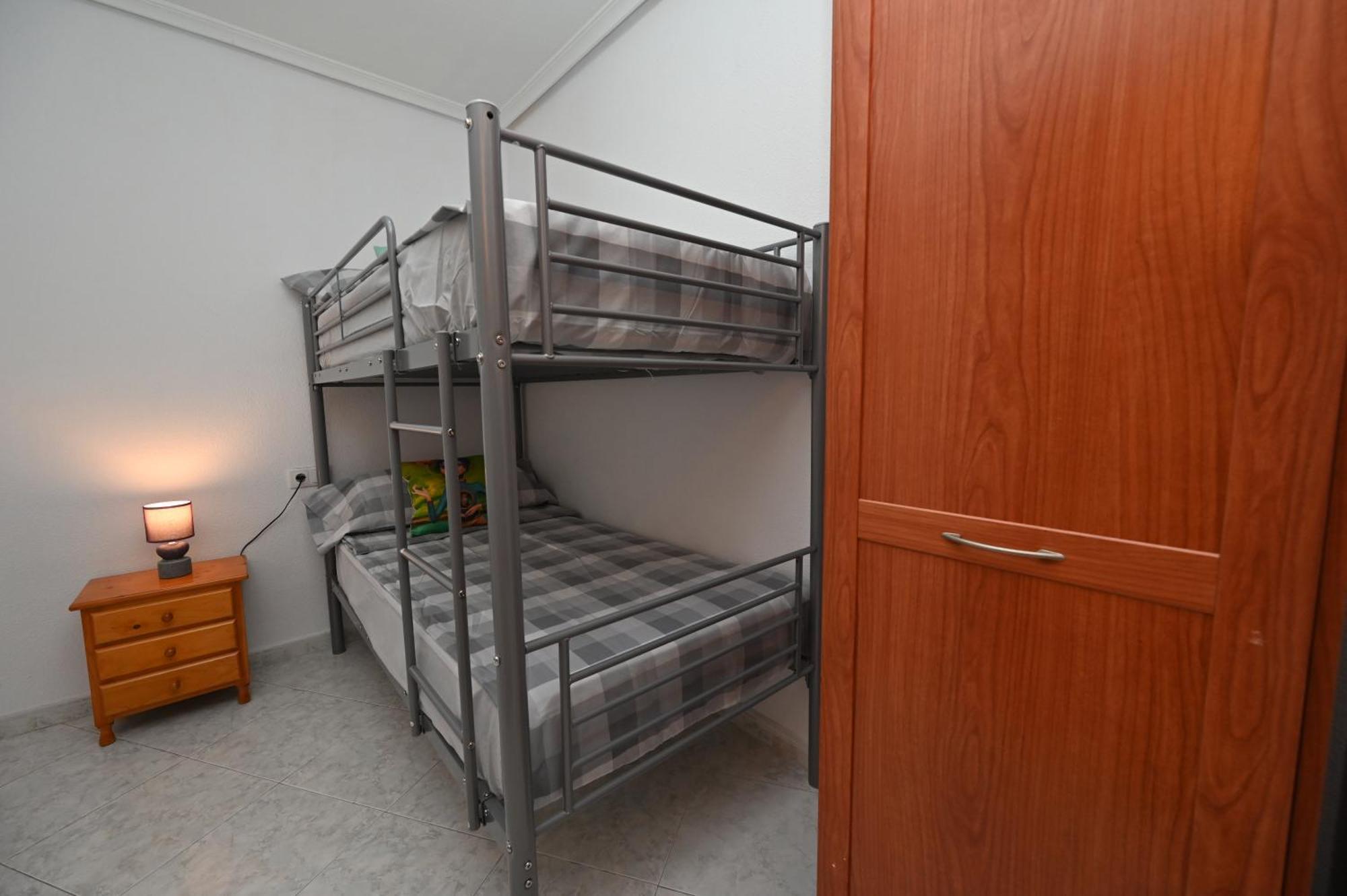 Apartamento En Torrevieja Alicante Exterior foto