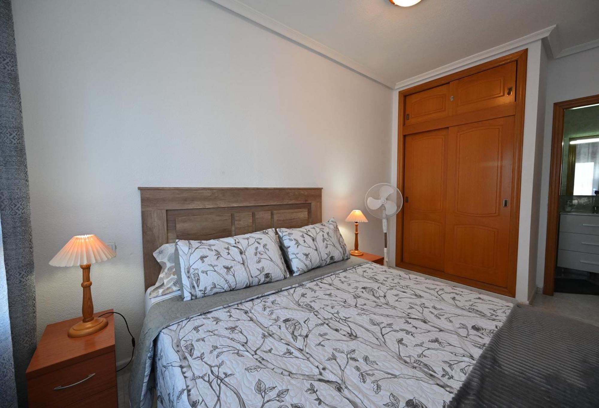 Apartamento En Torrevieja Alicante Exterior foto